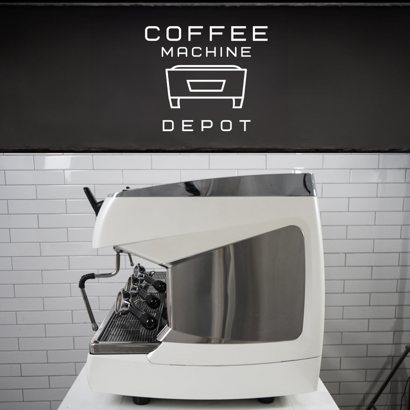 Nuova Simonelli - Aurelia II - AV Digit - 3 Group Commercial Espresso Machine