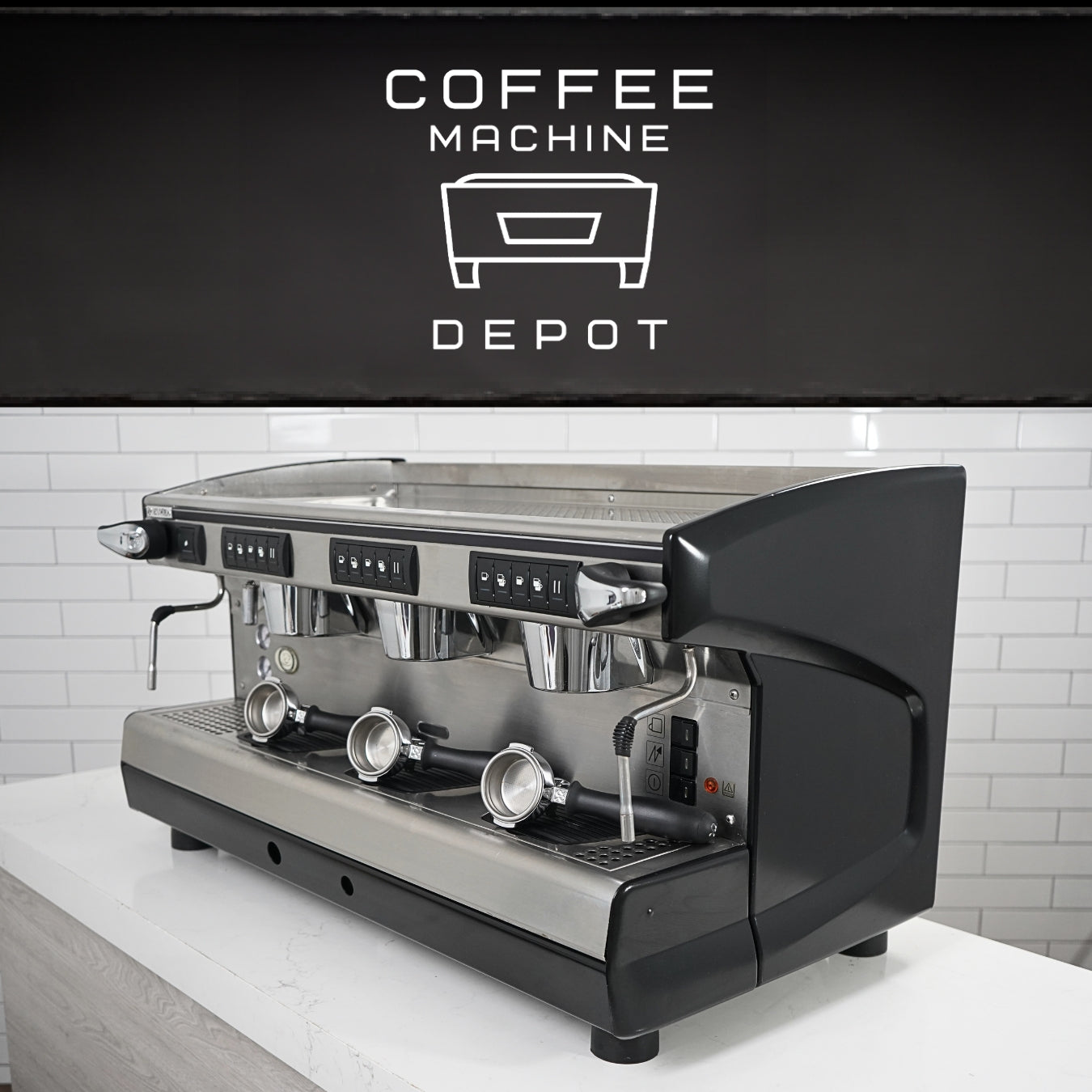Rancilio - Classe 7 E - 3 Group Low Cup - Commercial Espresso Machine