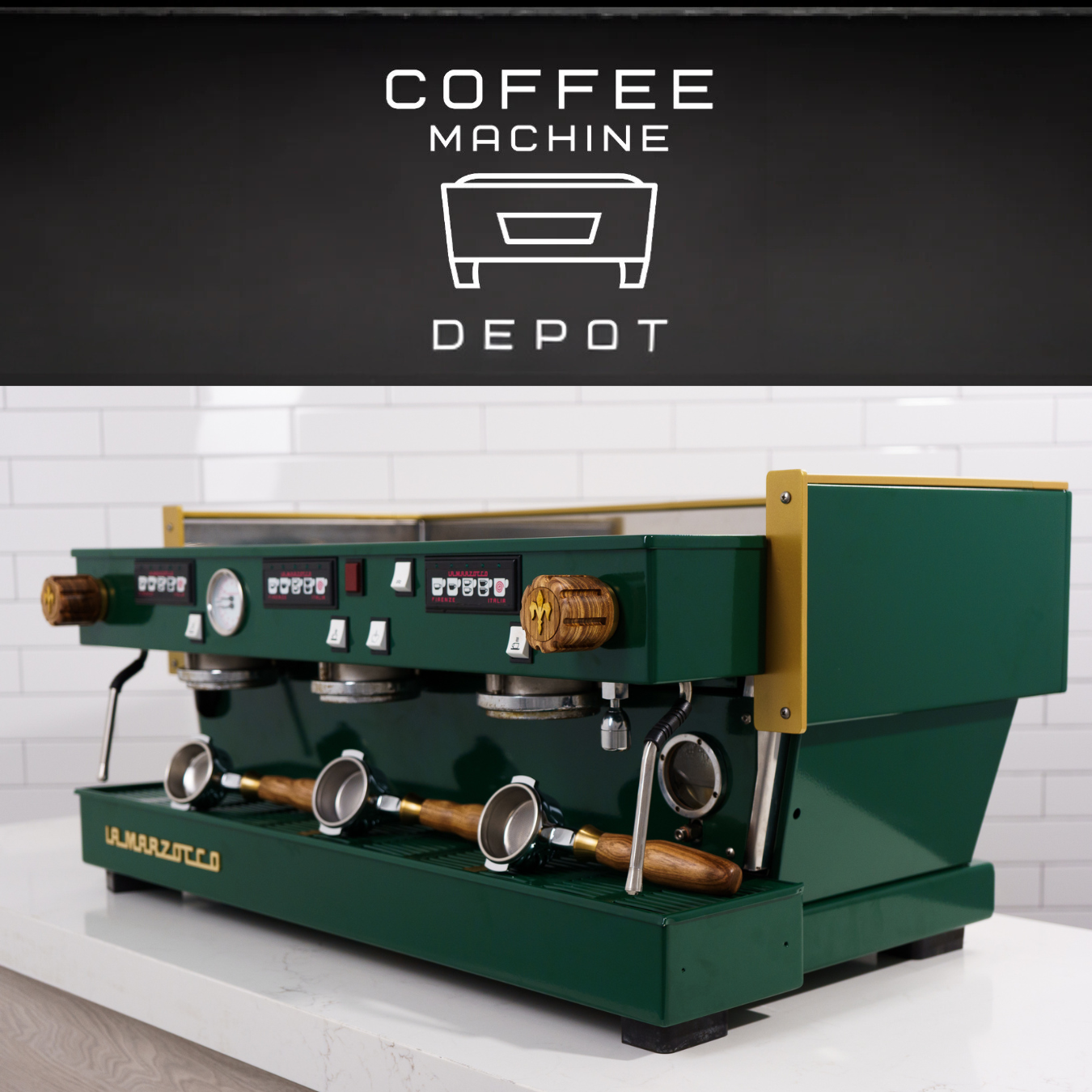 La Marzocco Linea Classic AV 3 group Custom Hunter Green, Walnut & Brass
