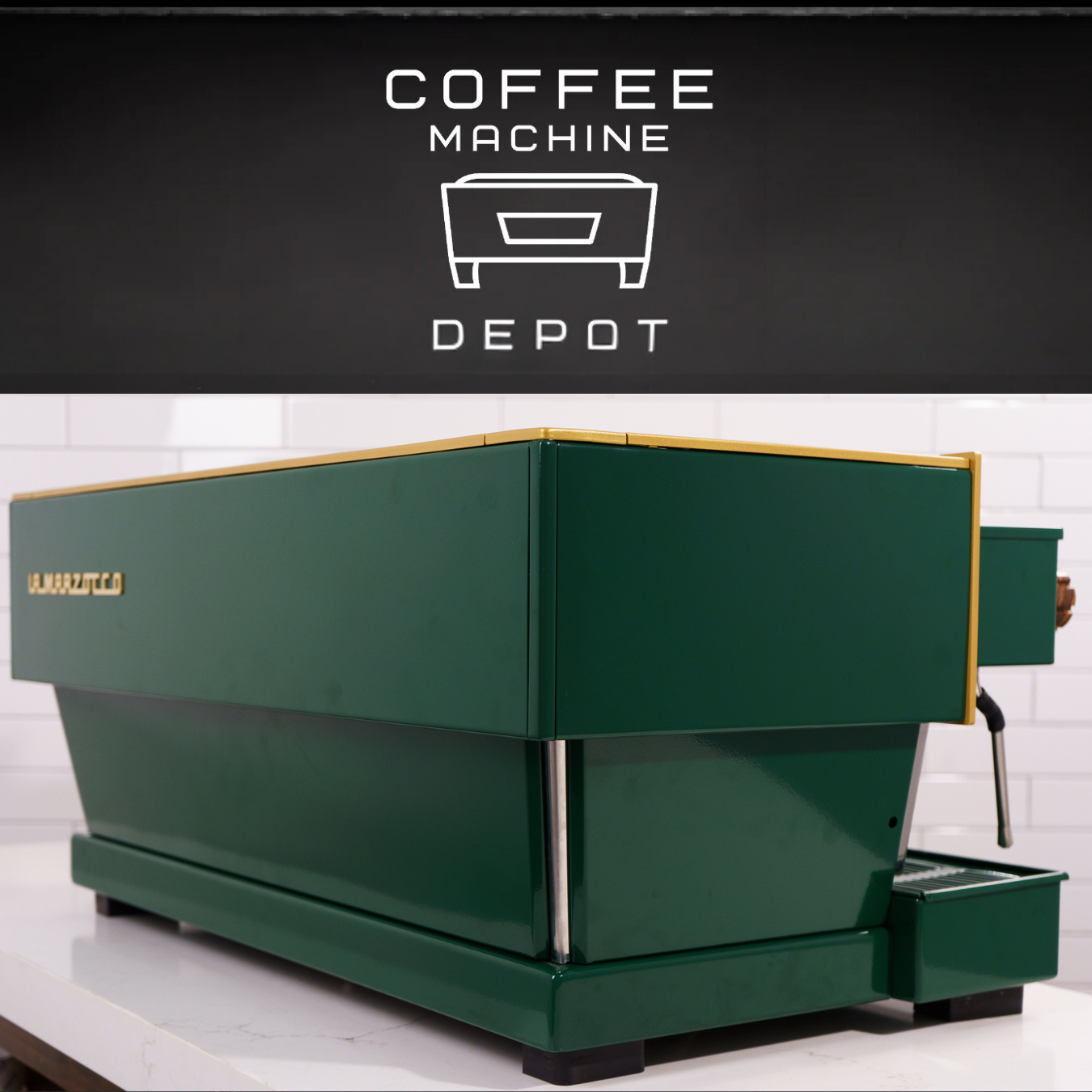 La Marzocco Linea Classic AV 3 group Custom Hunter Green, Walnut & Brass