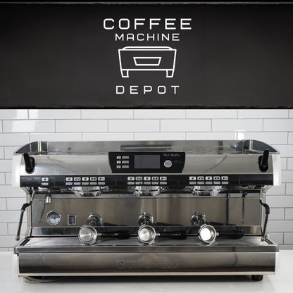 Nuova Simonelli - Aurelia II - AV Digit - 3 Group Commercial Espresso Machine
